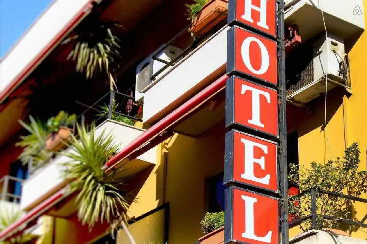 Lugano Hotel Tiranë Ngoại thất bức ảnh