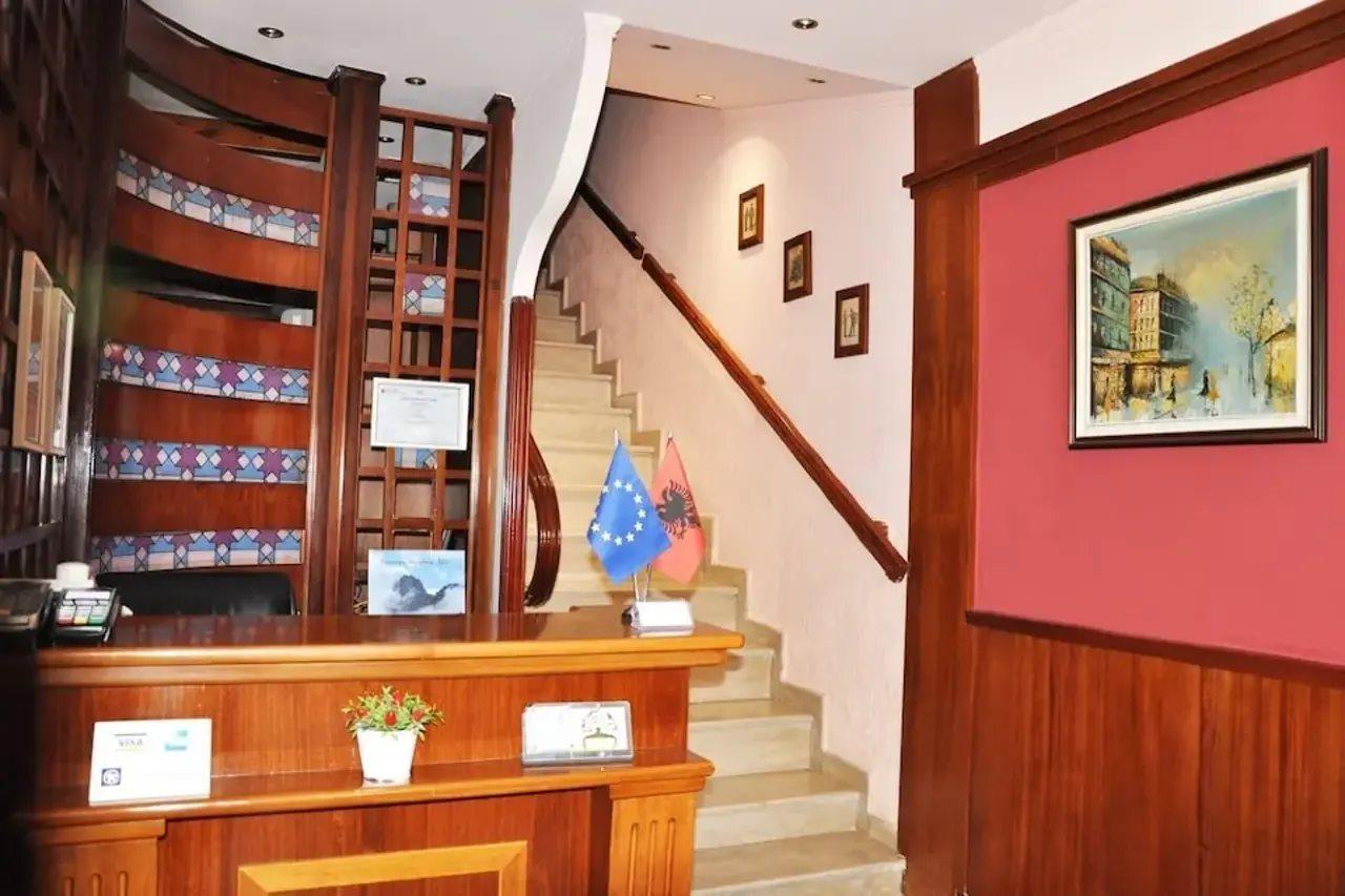 Lugano Hotel Tiranë Ngoại thất bức ảnh