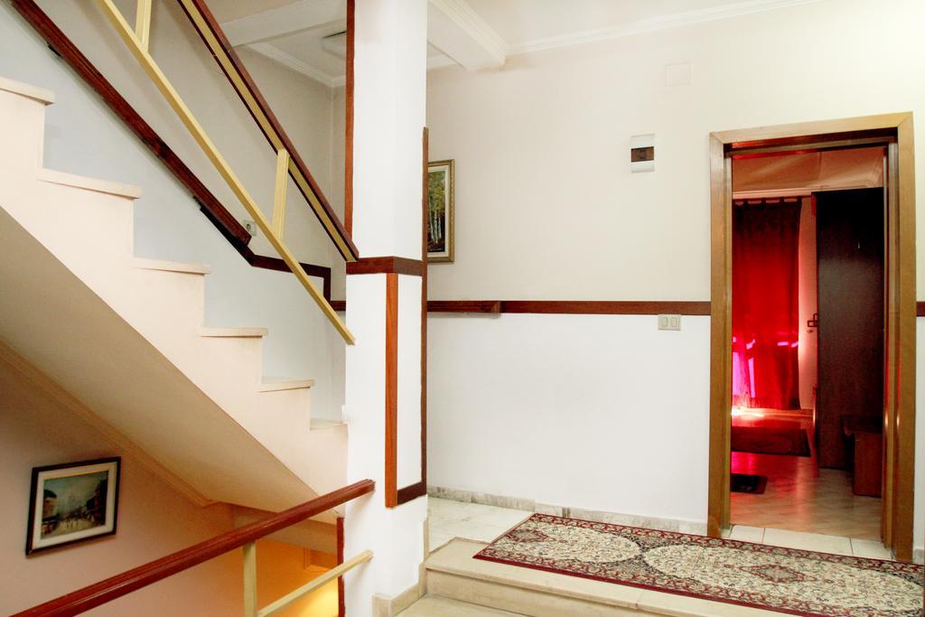 Lugano Hotel Tiranë Ngoại thất bức ảnh